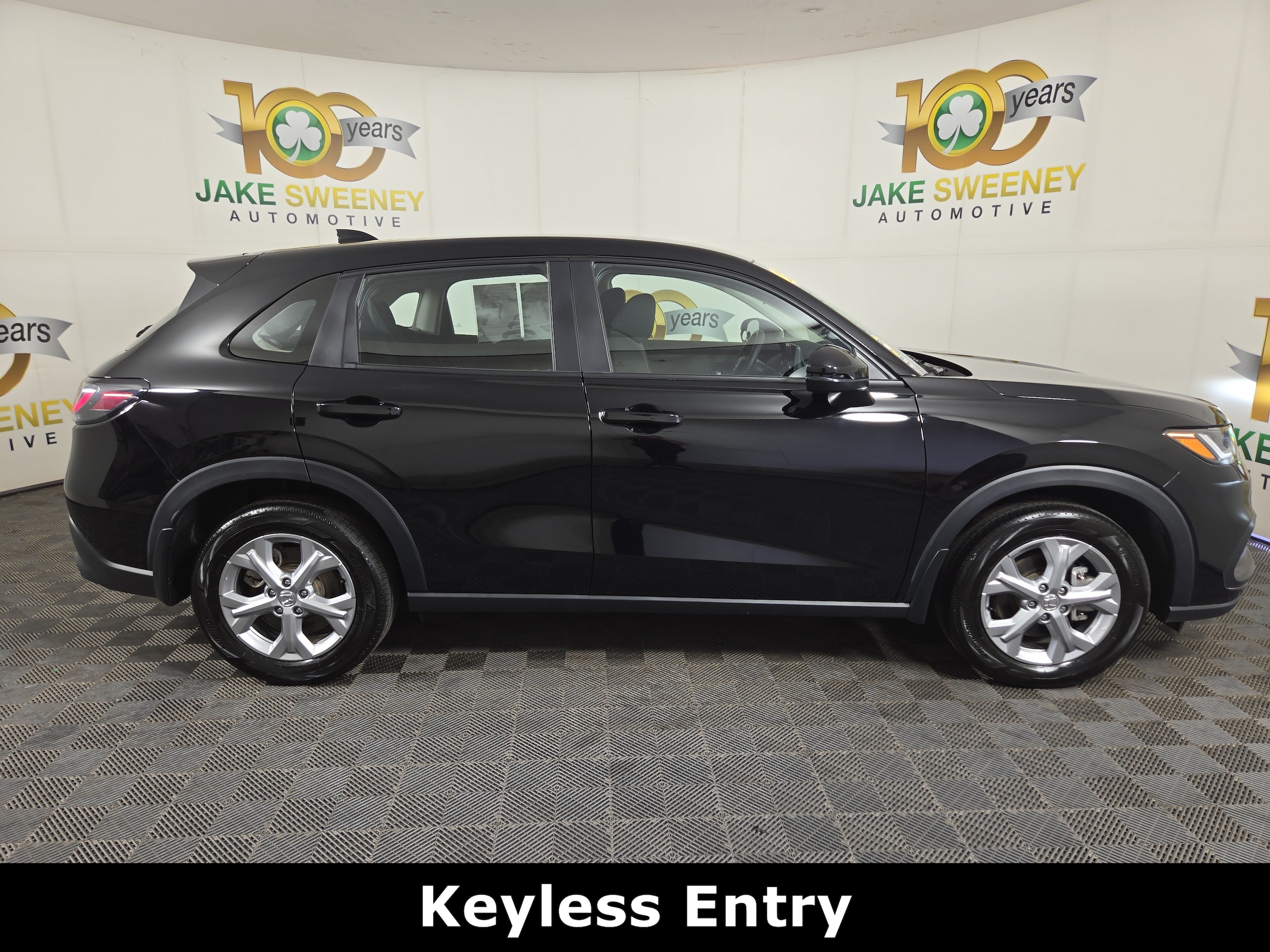 2025 Honda HR-V LX - Photo 10