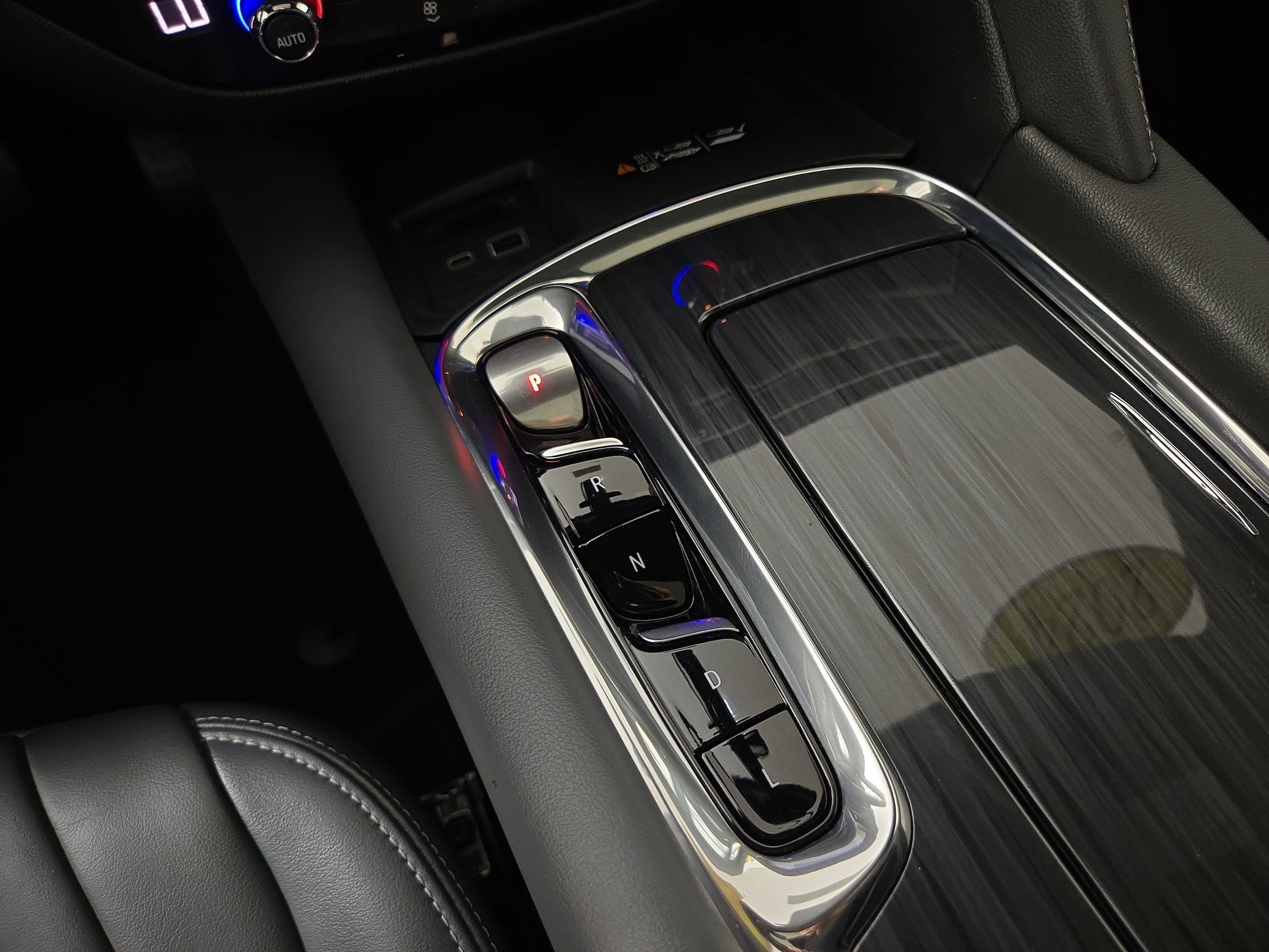 2024 Buick Enclave Essence - Photo 24