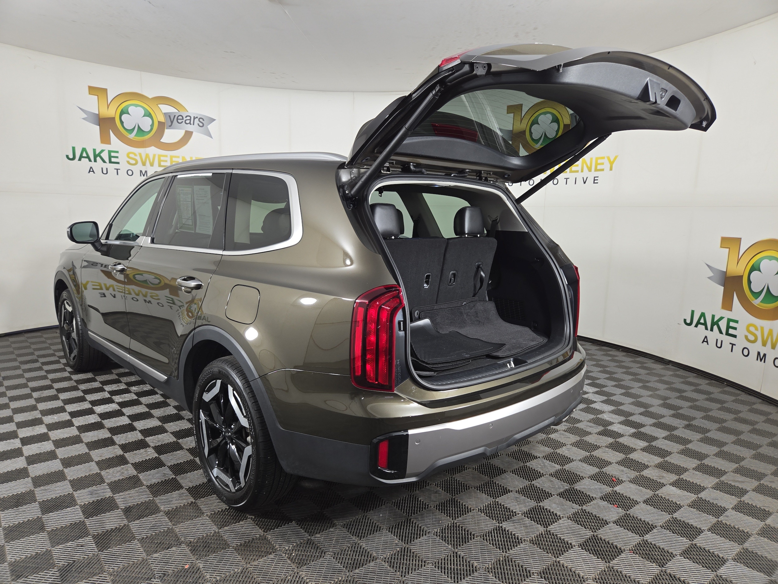 2025 Kia Telluride S - Photo 33