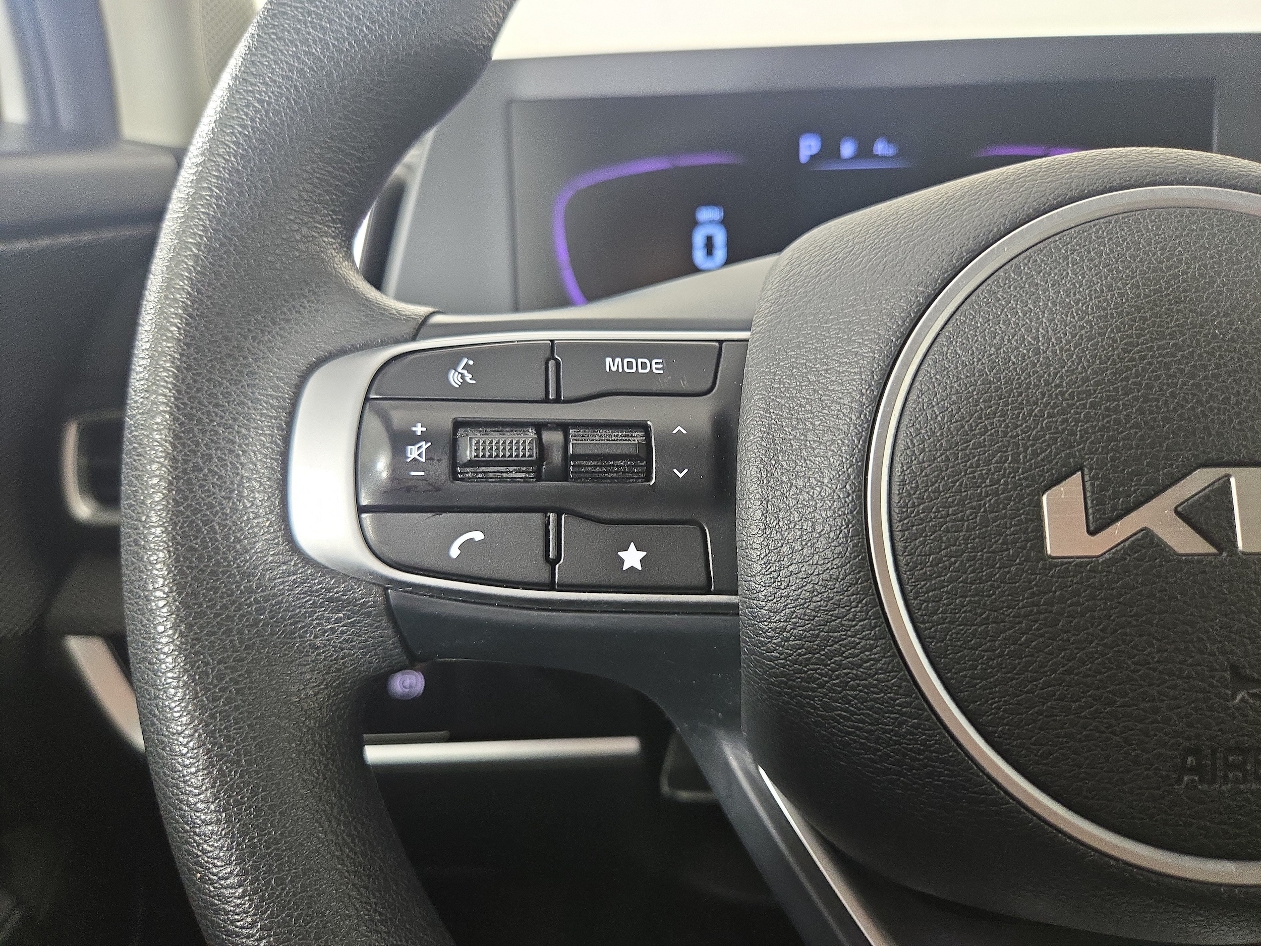 2023 Kia Sportage LX - Photo 15