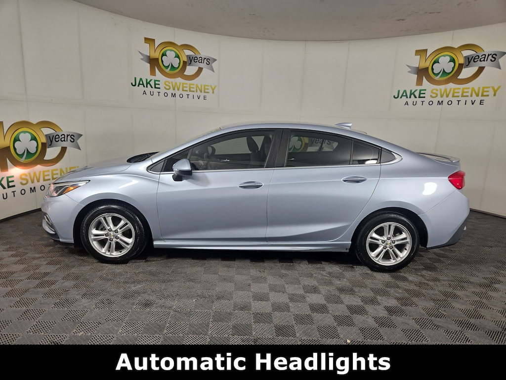 Used 2017 Chevrolet Cruze LT Car