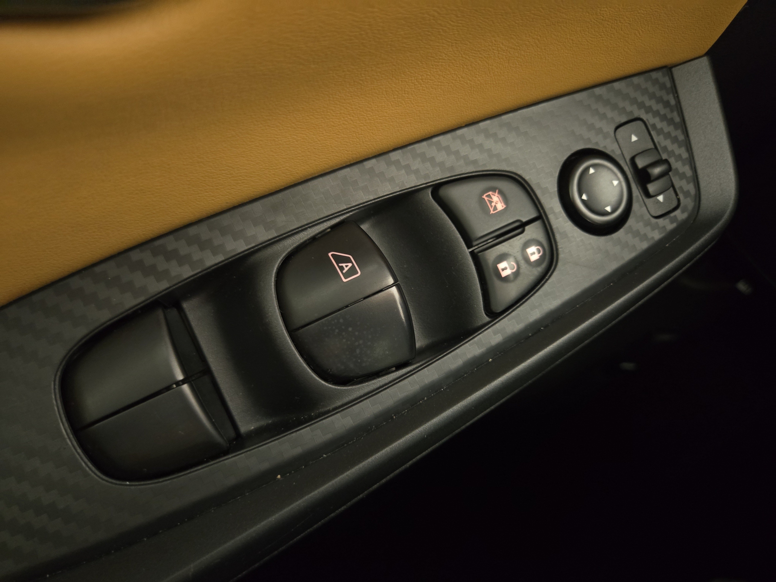 2025 Nissan Sentra SV - Photo 25