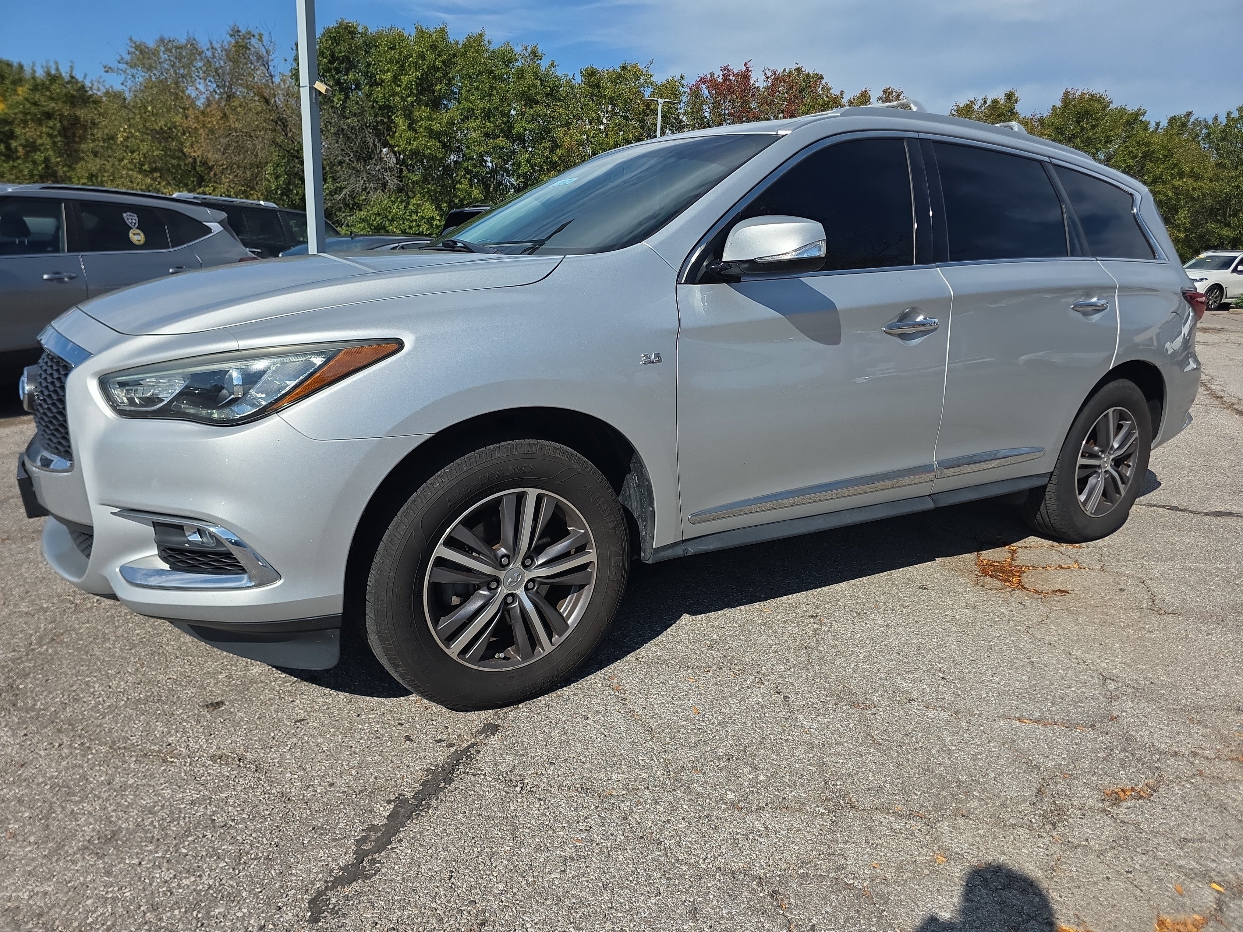 Used 2017 INFINITI QX60 SUV