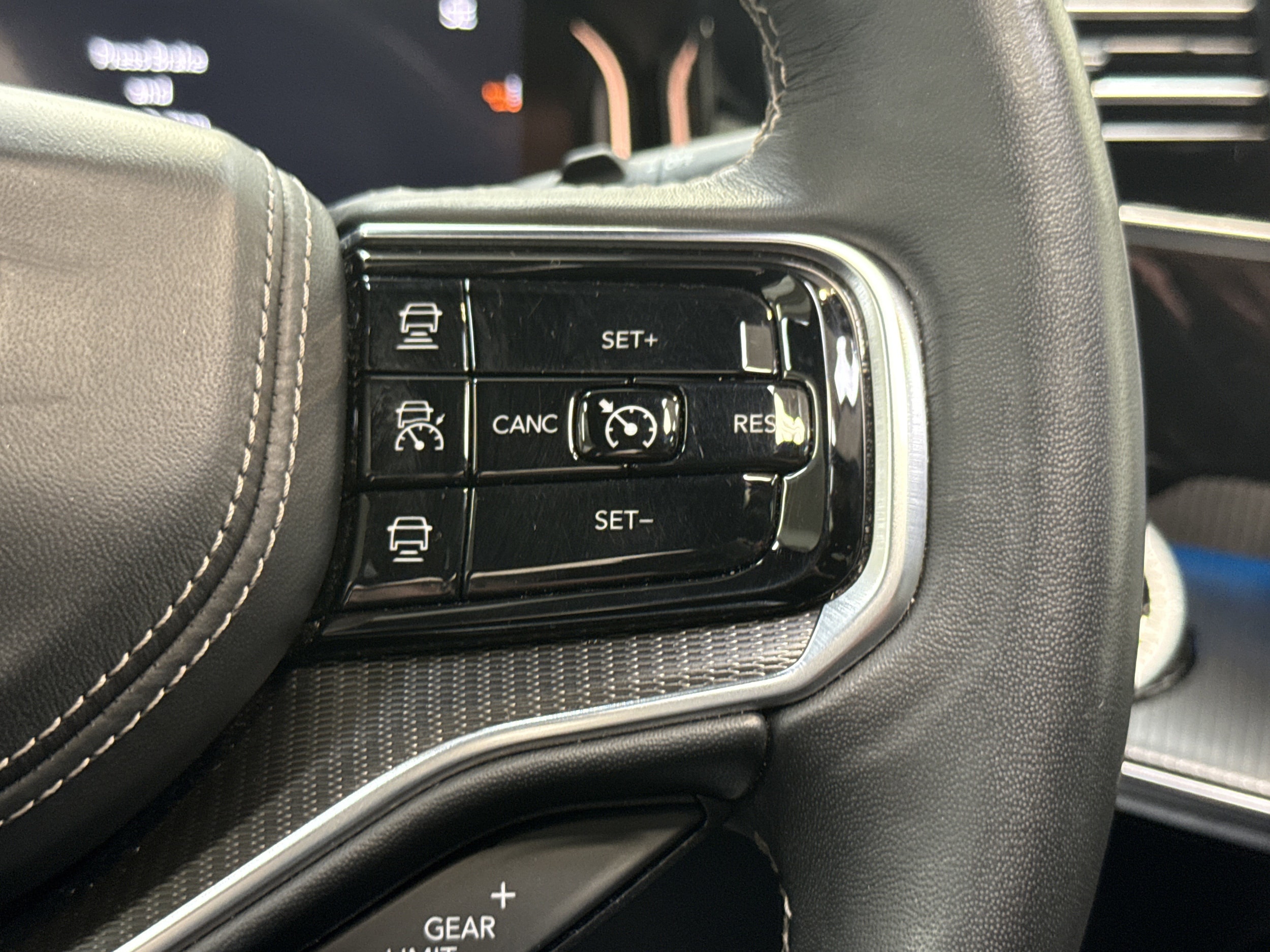 2024 Jeep Grand Wagoneer Series II - Photo 18