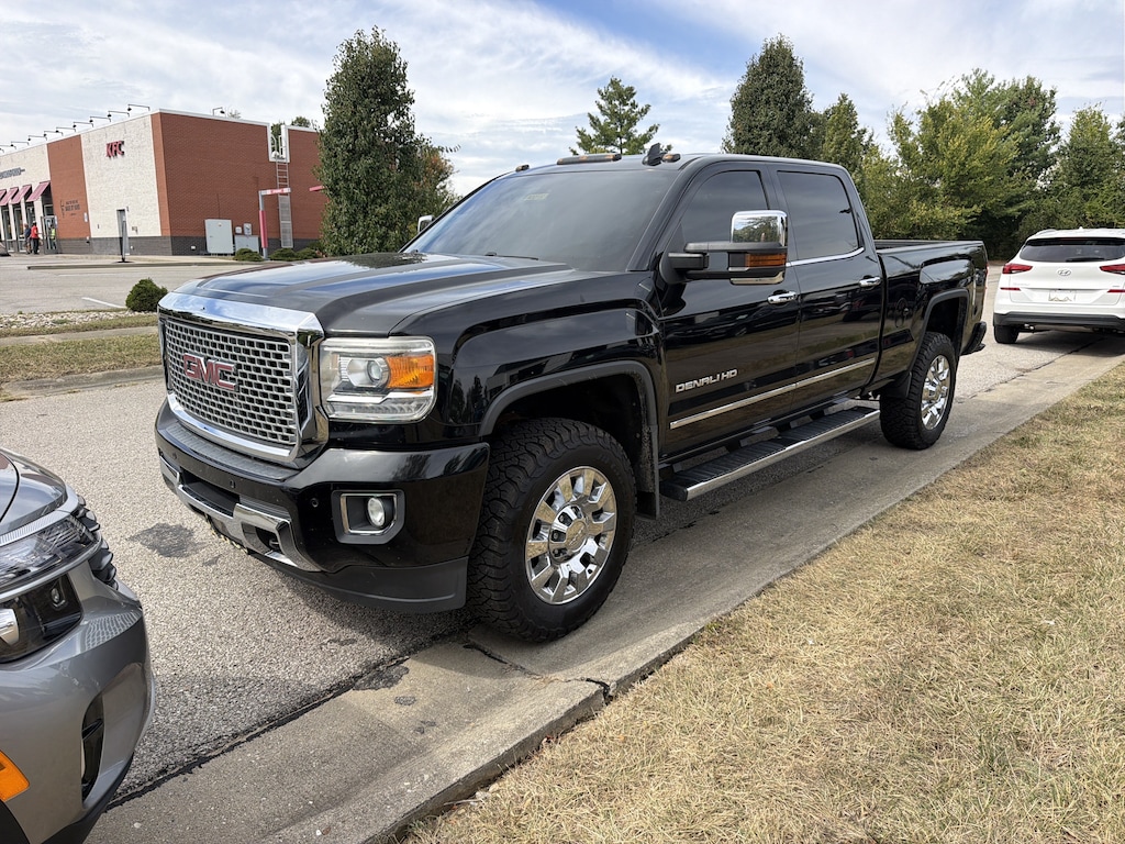 Used 2016 GMC Sierra 2500HD Denali Truck Crew Cab