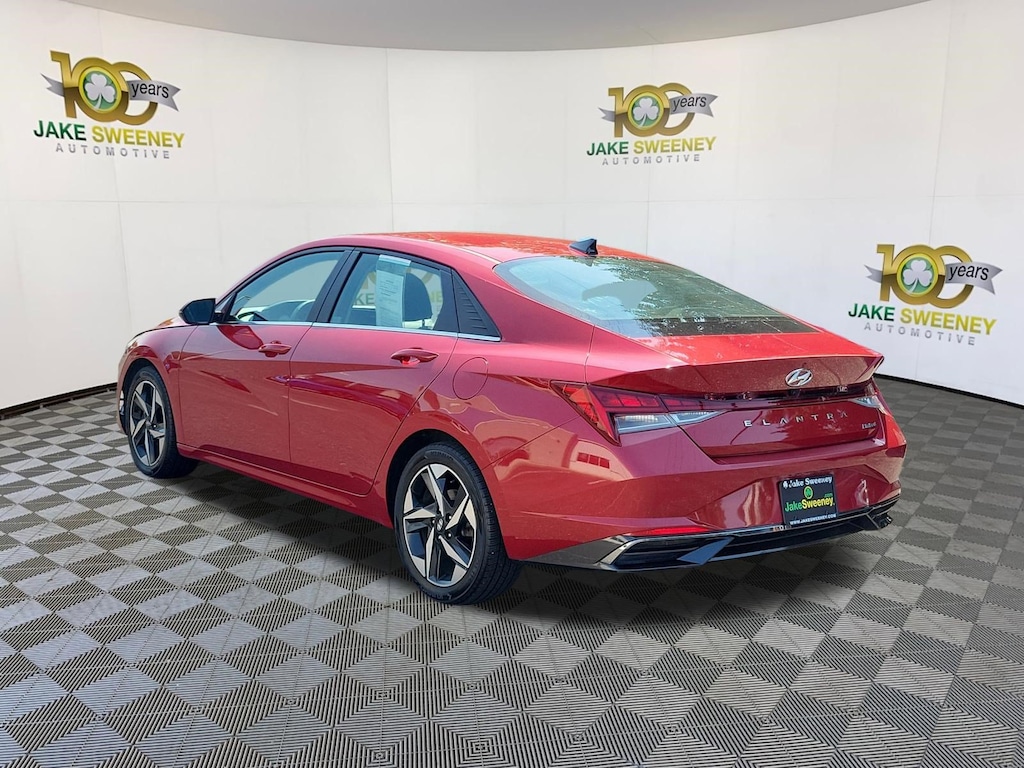 Used 2021 Hyundai Elantra Limited IVT Sedan