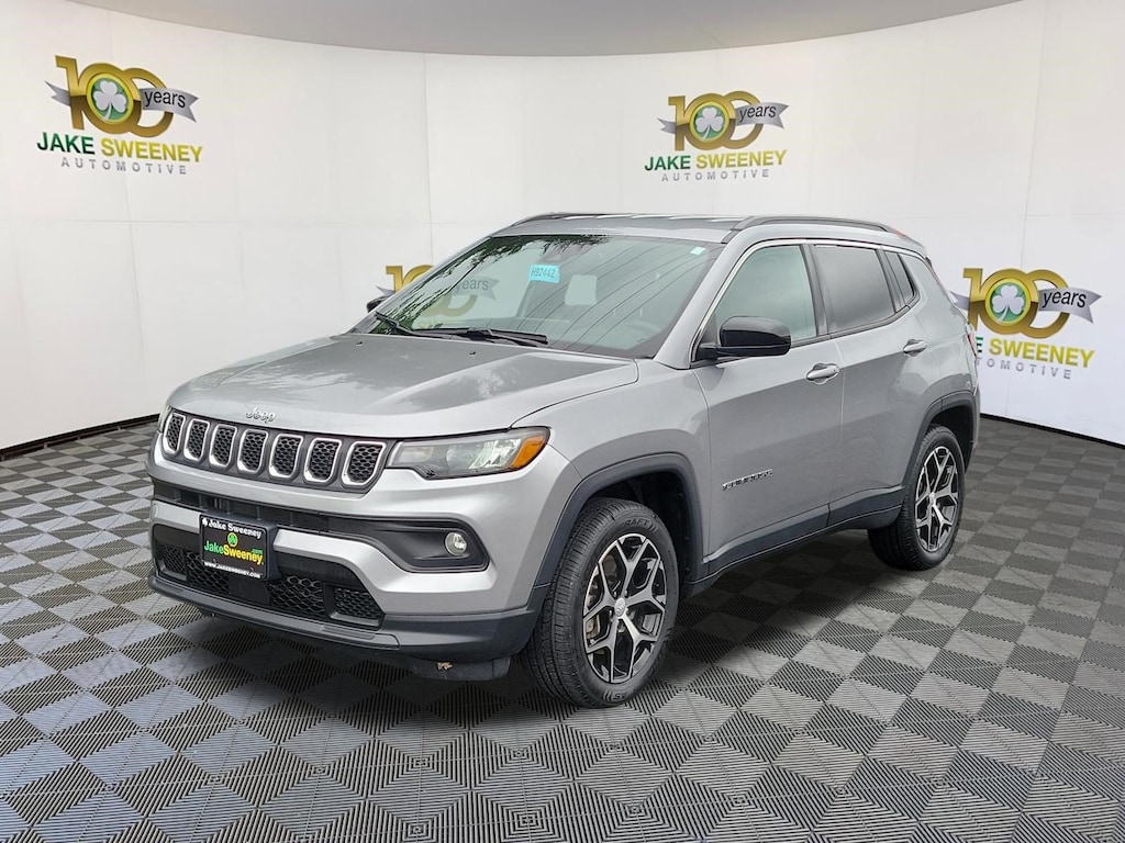 Used 2024 Jeep Compass Latitude SUV