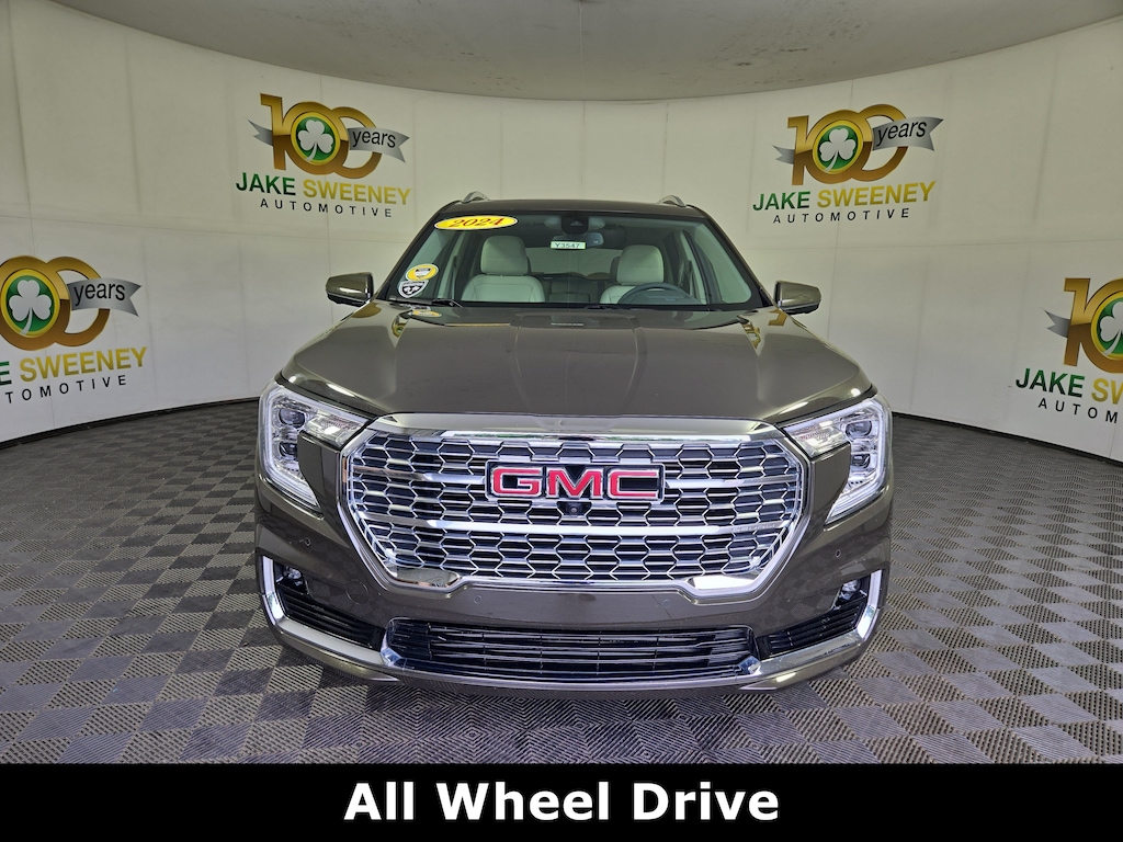 Used 2024 GMC Terrain Denali SUV