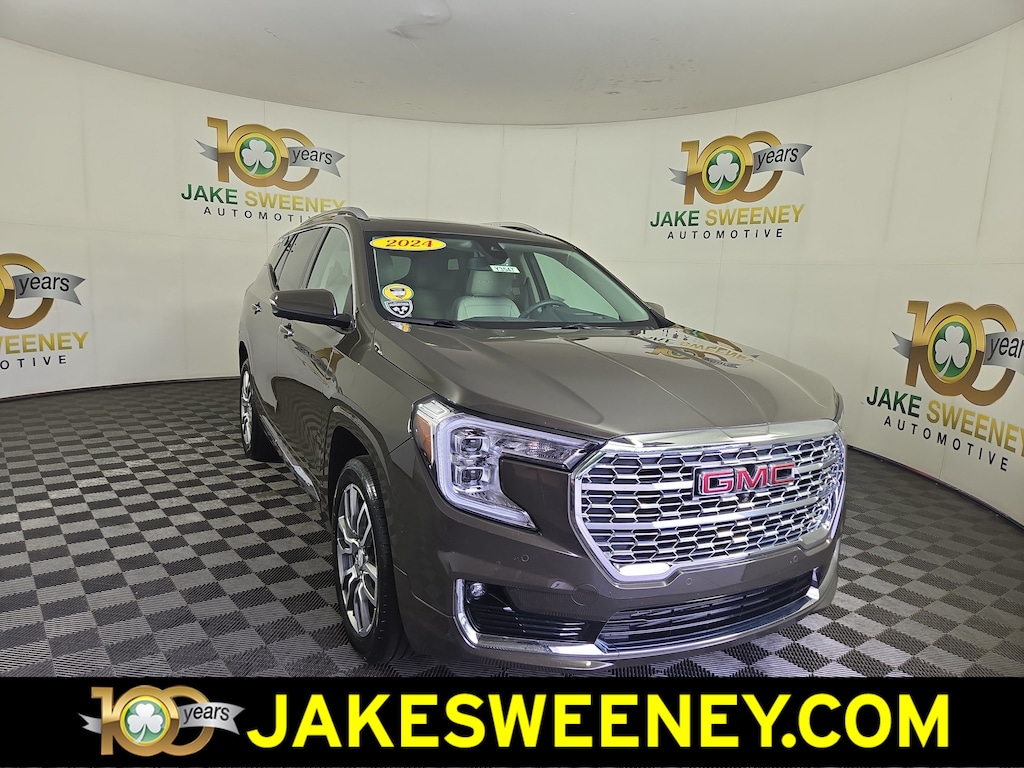 Used 2024 GMC Terrain Denali SUV