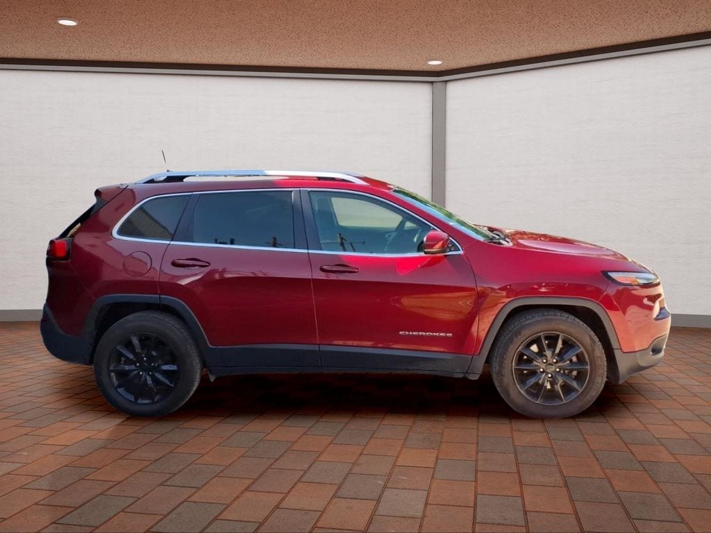 Used 2016 Jeep Cherokee Limited SUV