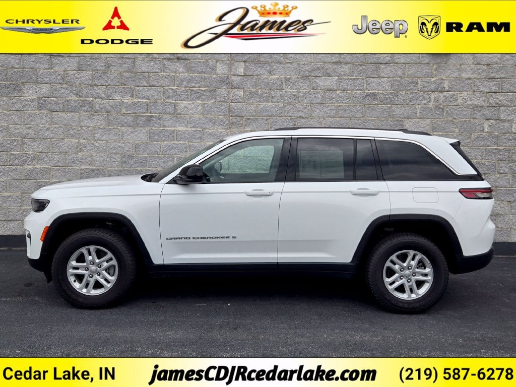Used 2023 Jeep Grand Cherokee Laredo SUV