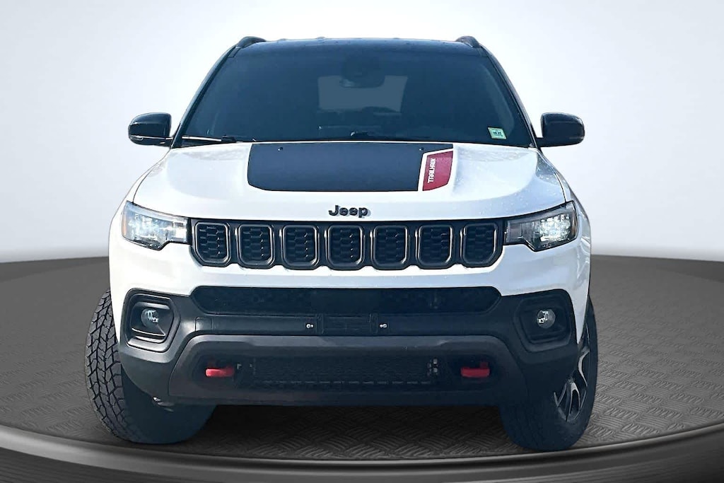 Used 2025 Jeep Compass Trailhawk 4x4 SUV