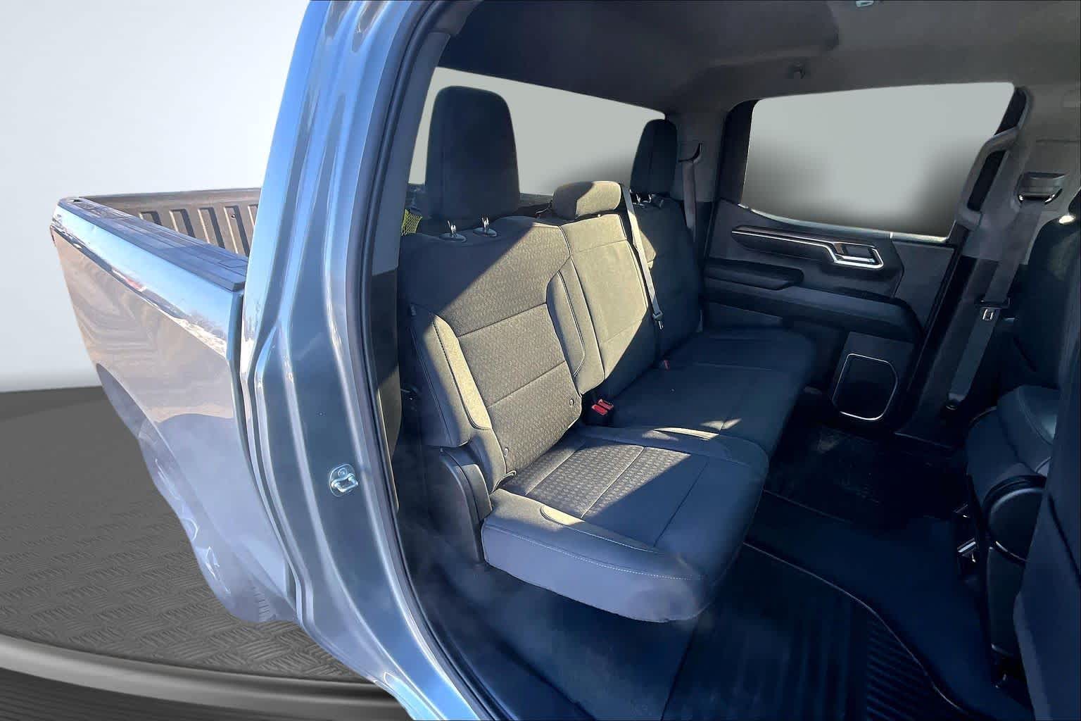 2025 Chevrolet Silverado 1500 LT - Photo 25