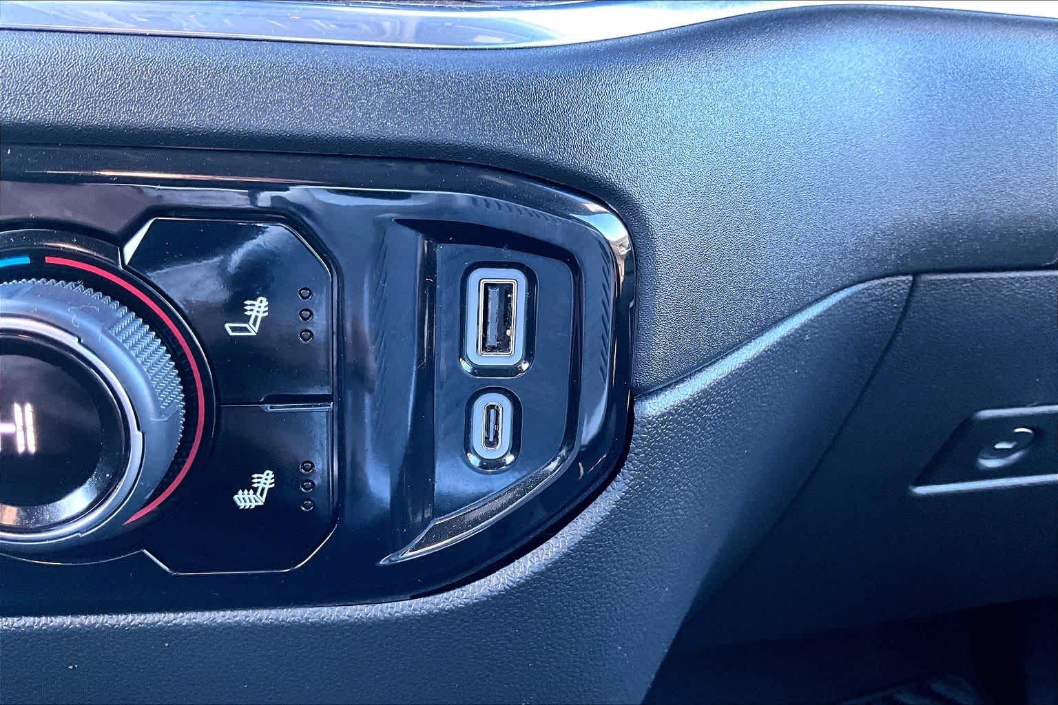 2025 Chevrolet Silverado 1500 LT - Photo 22