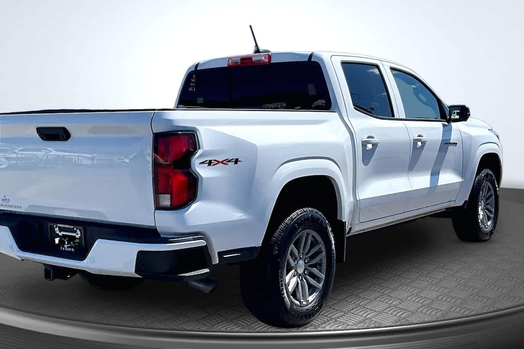 Used 2025 Chevrolet Colorado WT/LT Truck Crew Cab