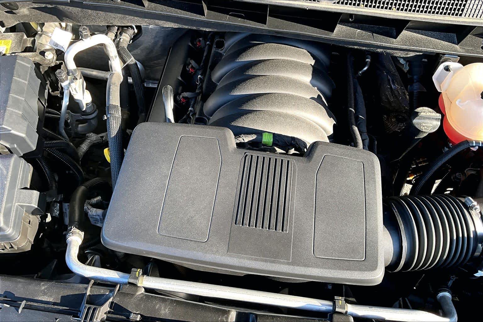 2025 Chevrolet Silverado 1500 LT - Photo 31