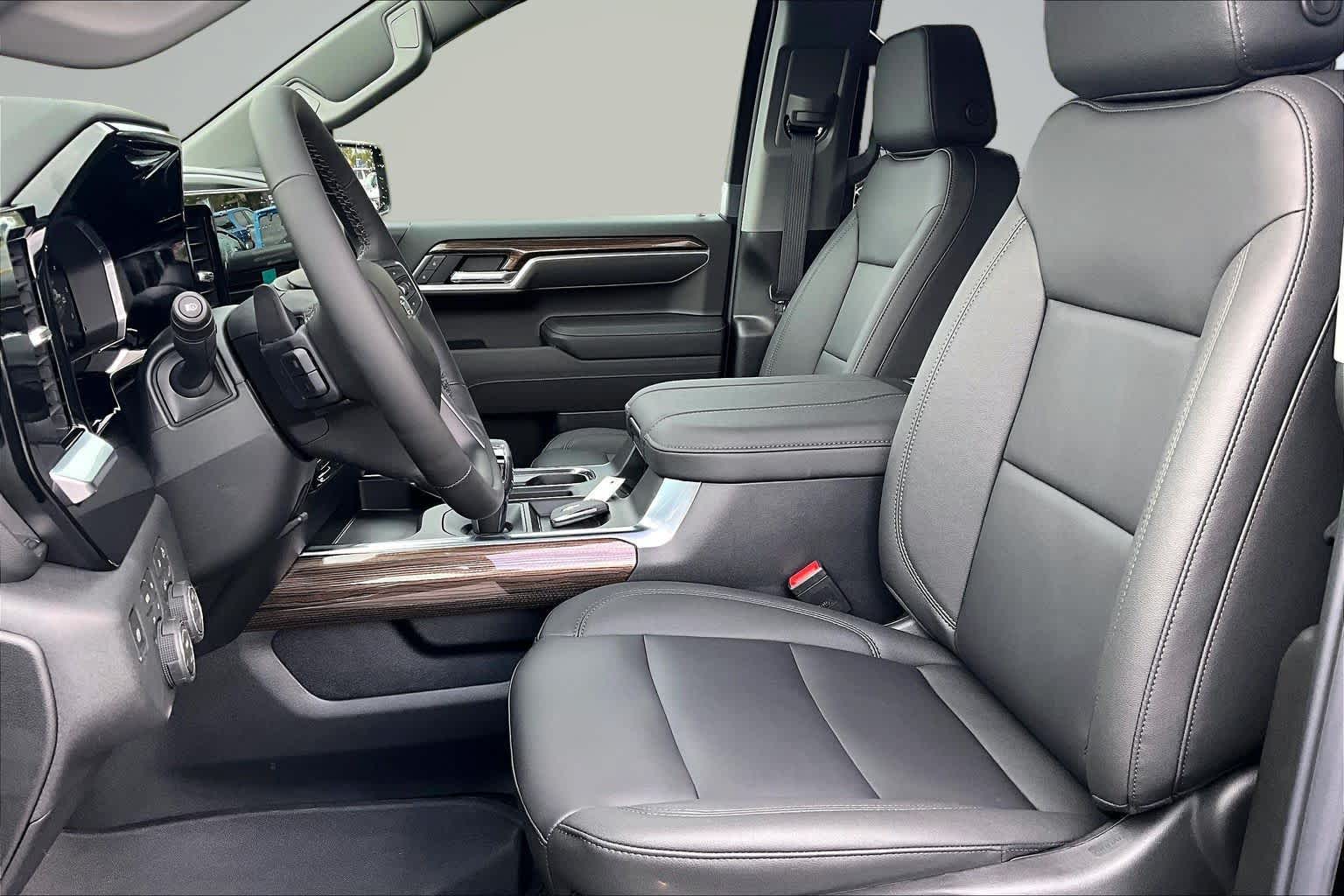 2026 Chevrolet Silverado 1500 RST - Photo 9