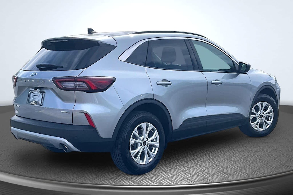 Used 2024 Ford Escape Active SUV