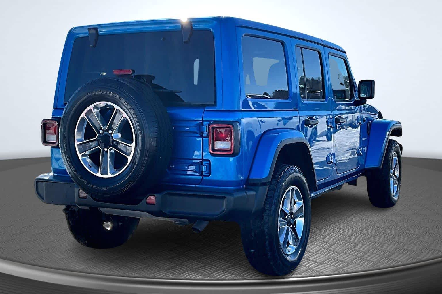 2023 Jeep Wrangler 4-Door Sahara