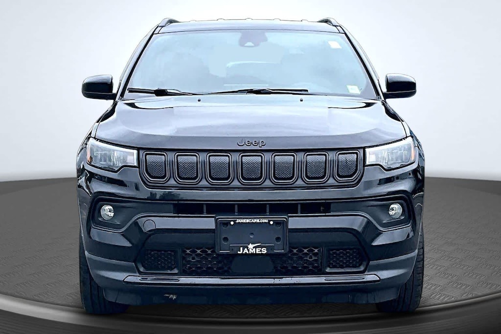 Used 2022 Jeep Compass Altitude 4x4 SUV