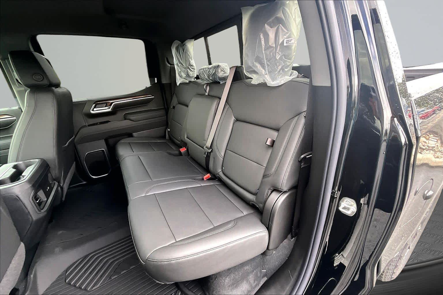 2026 Chevrolet Silverado 1500 RST - Photo 10
