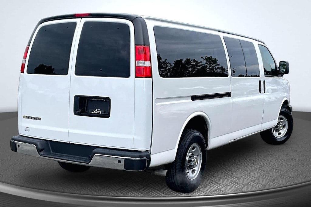 Used 2024 Chevrolet Express Passenger 3500 1LT Van Extended Passenger Van