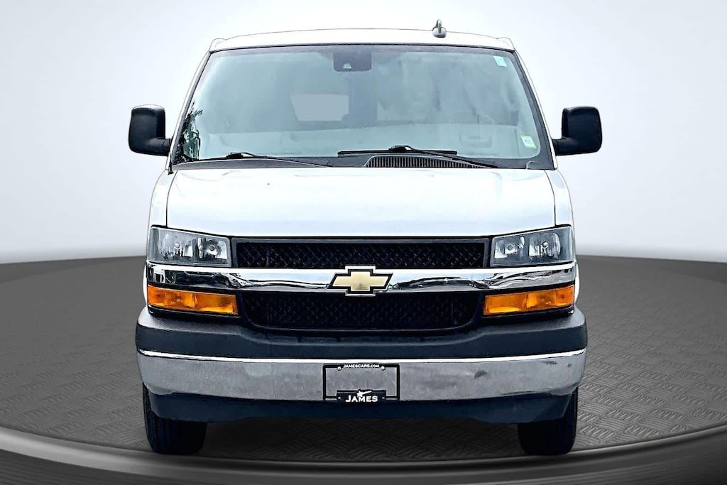 Used 2024 Chevrolet Express Passenger 3500 1LT Van Extended Passenger Van