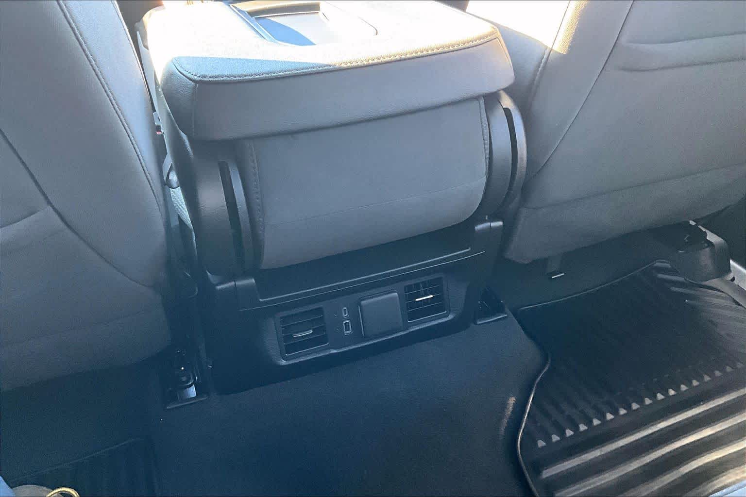 2025 Chevrolet Silverado 1500 LT - Photo 21
