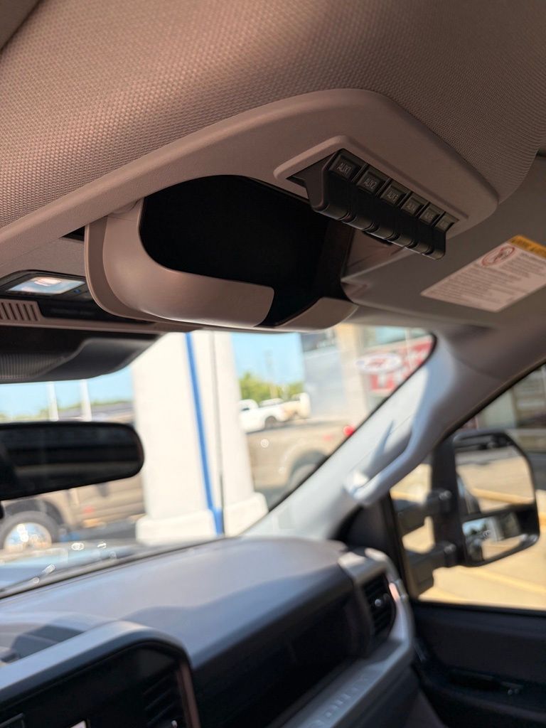 2026 Ford F-350 Super Duty XL - Photo 17