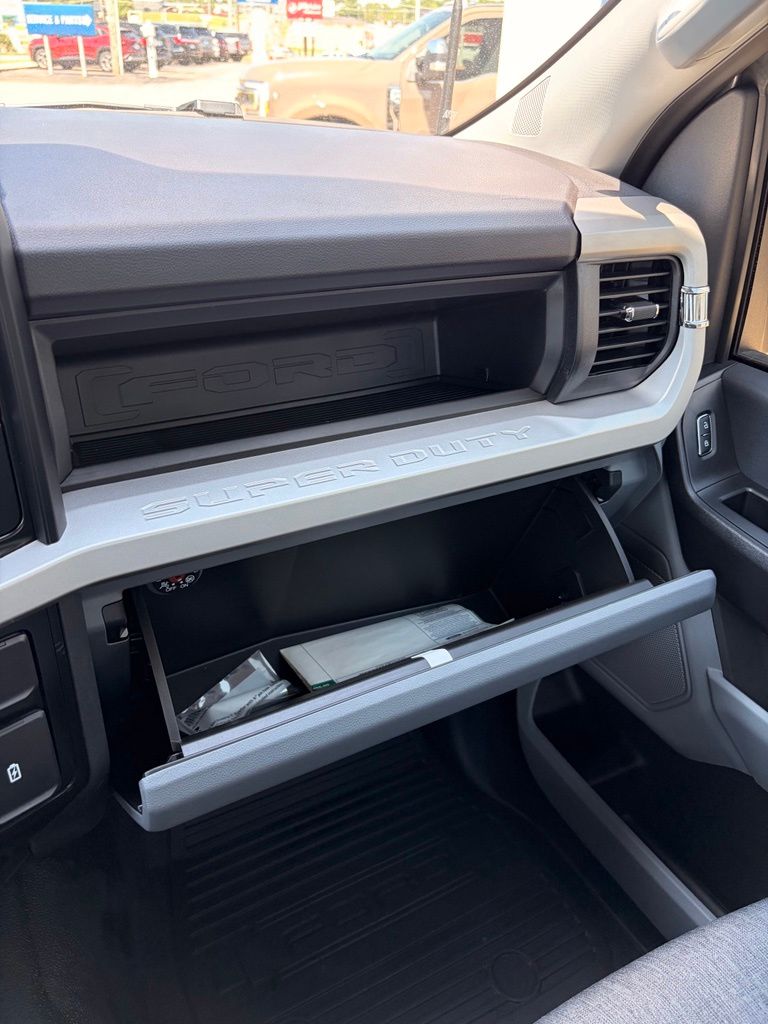 2026 Ford F-350 Super Duty XL - Photo 21