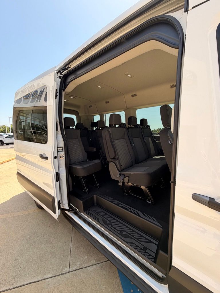 2025 Ford Transit Passenger Van XLT - Photo 23