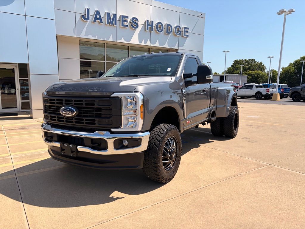 2026 Ford F-350 Super Duty XL - Photo 6