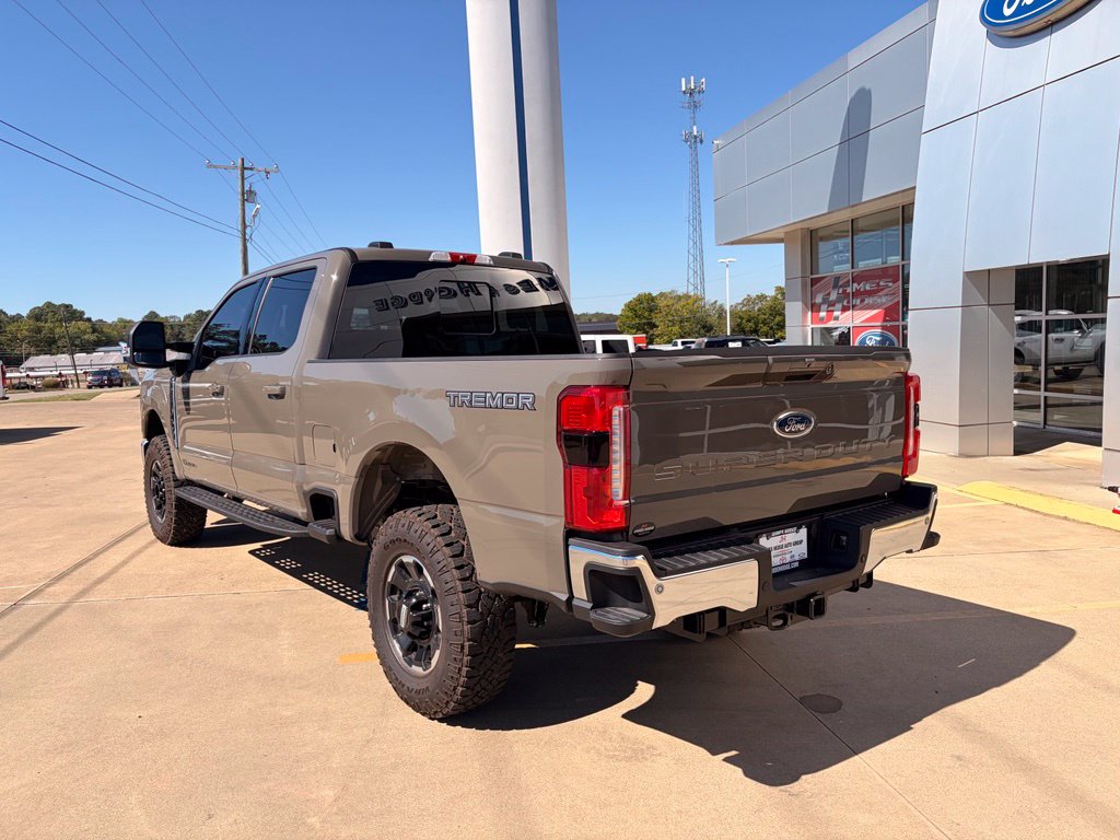 2026 Ford F-250 XLT Crew Cab Truck
