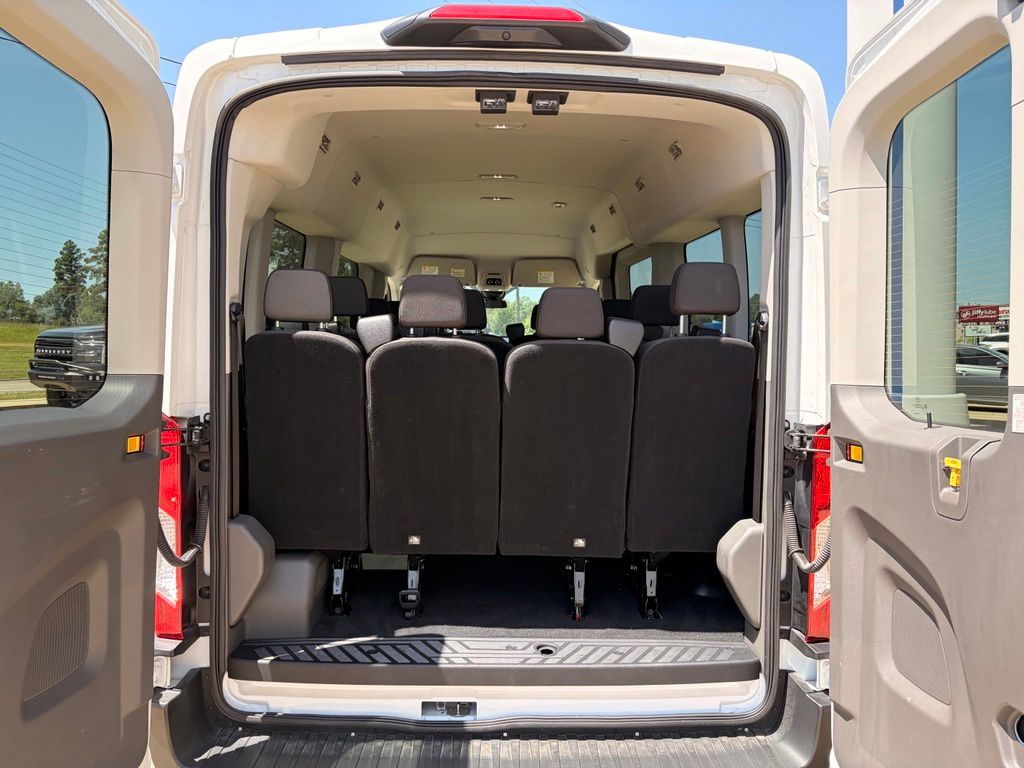 2025 Ford Transit Passenger Van XLT - Photo 25