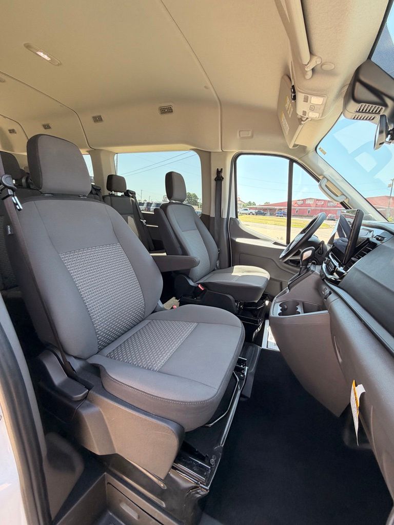 2025 Ford Transit Passenger Van XLT - Photo 22