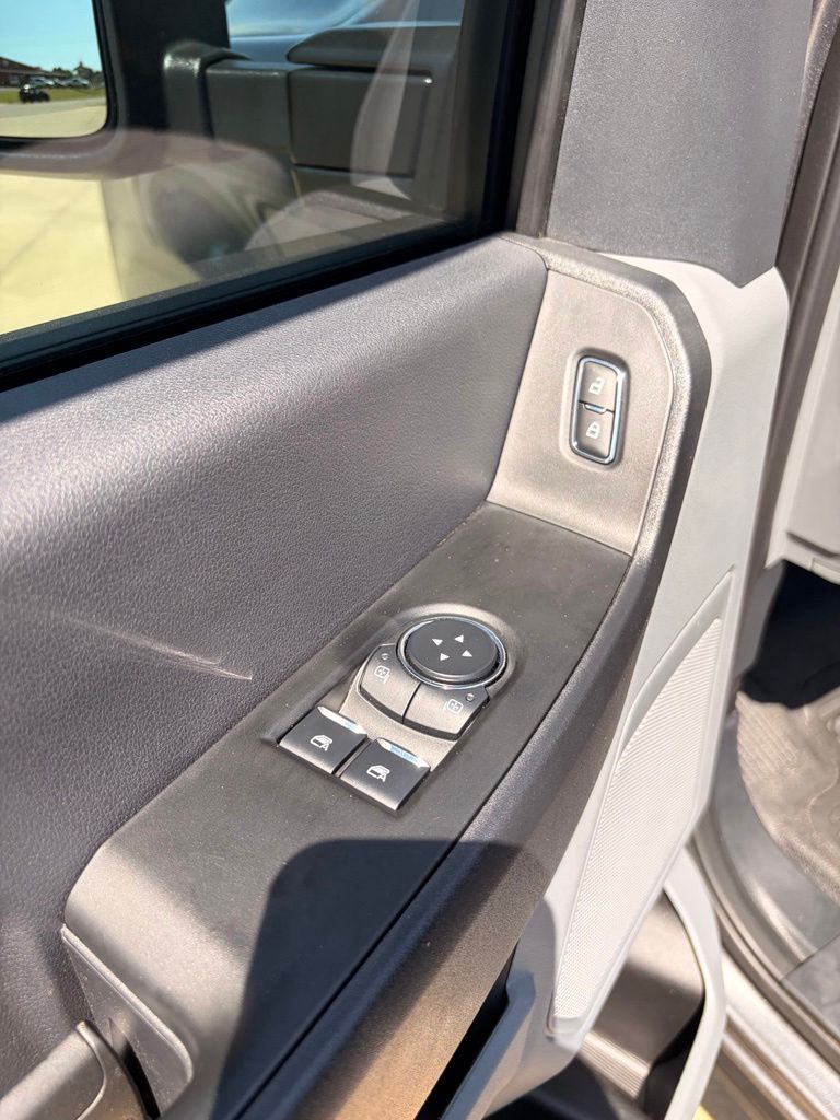 2026 Ford F-350 Super Duty XL - Photo 8