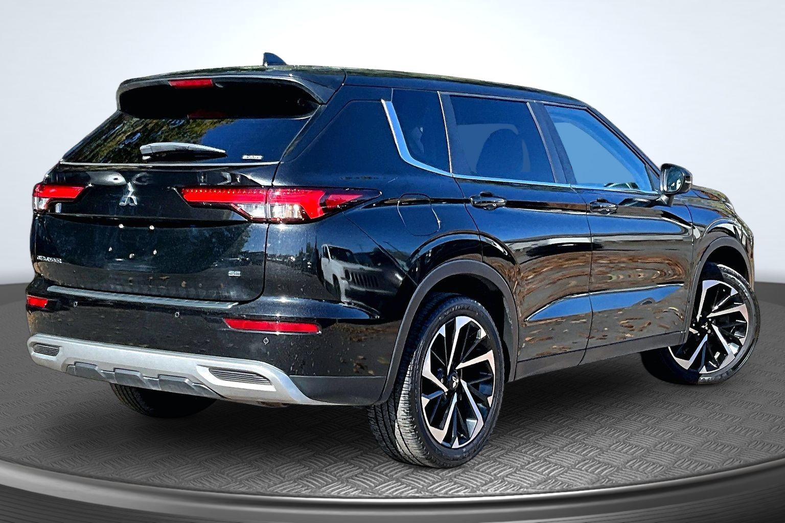 Used 2022 Mitsubishi Outlander CUV