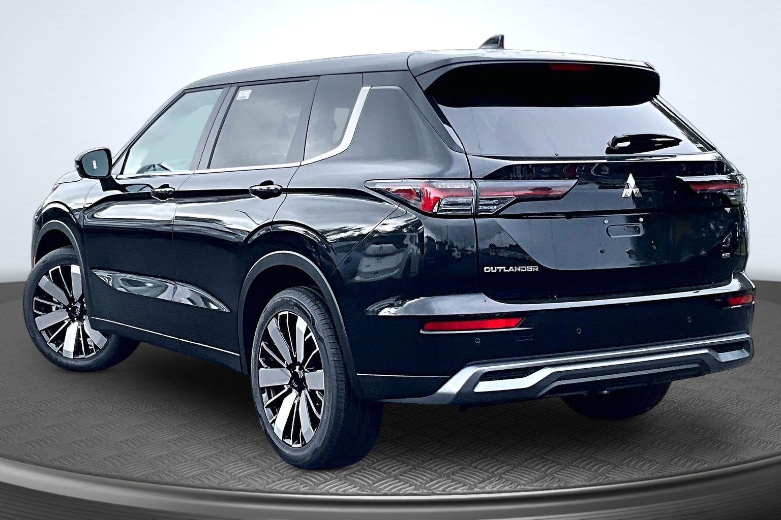 New 2026 Mitsubishi Outlander SE SUV
