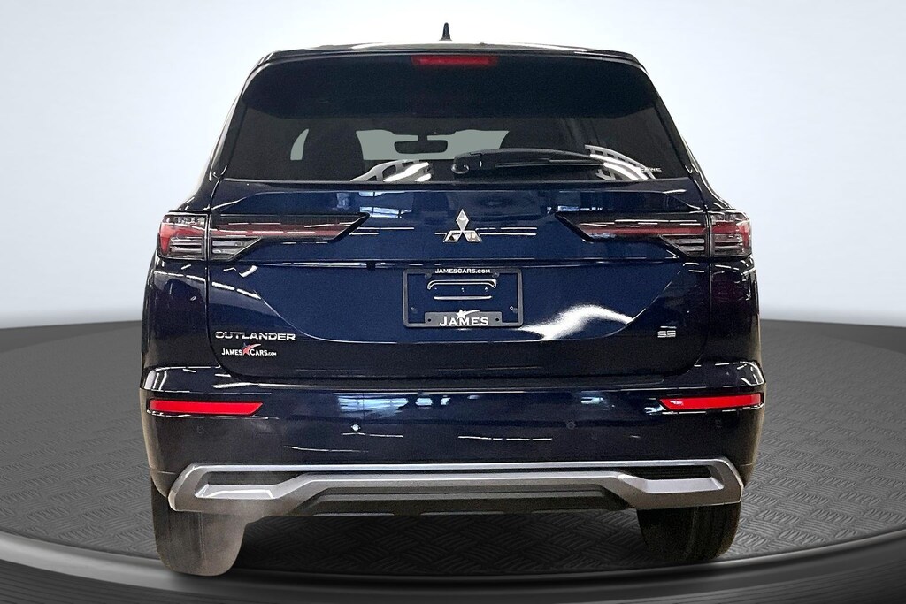 New 2026 Mitsubishi Outlander SE SUV