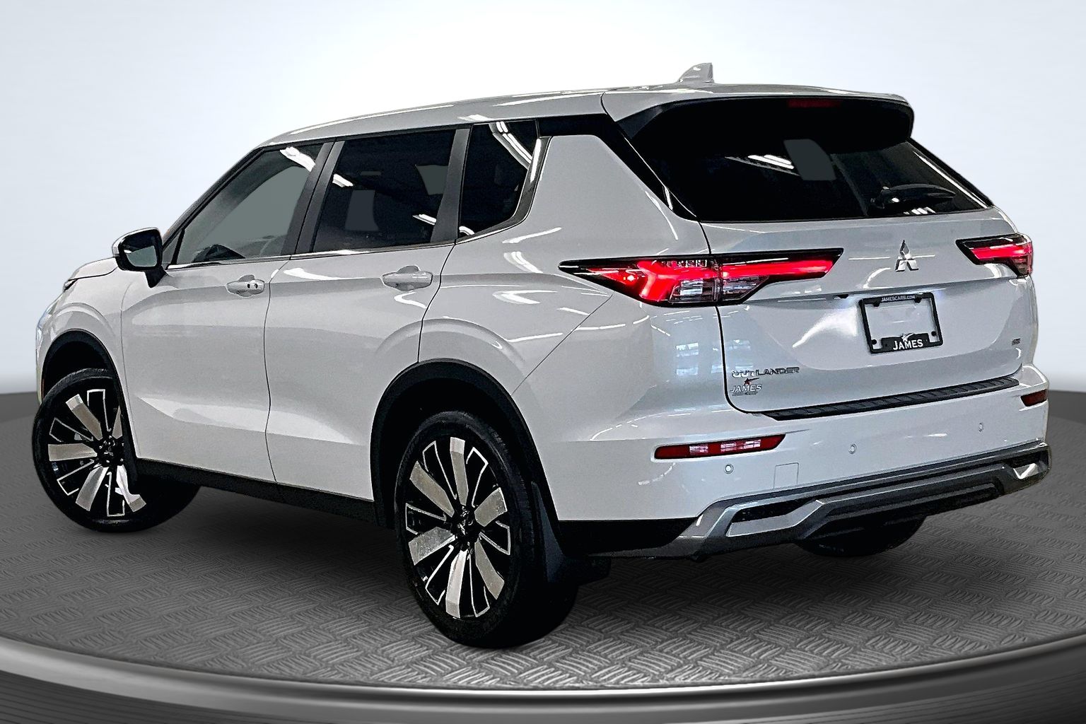 New 2026 Mitsubishi Outlander SE SUV