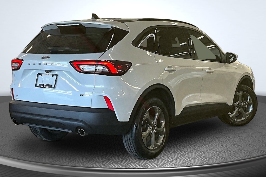 Used 2025 Ford Escape ST-Line Select SUV