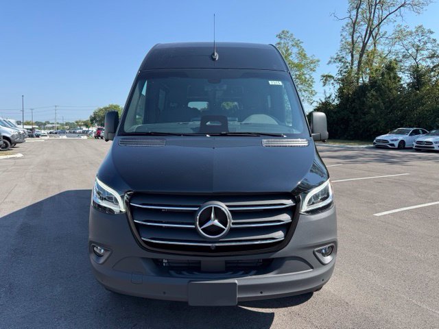 New 2026 Mercedes-Benz Sprinter 2500 Passenger 144 WB Minivan/Van