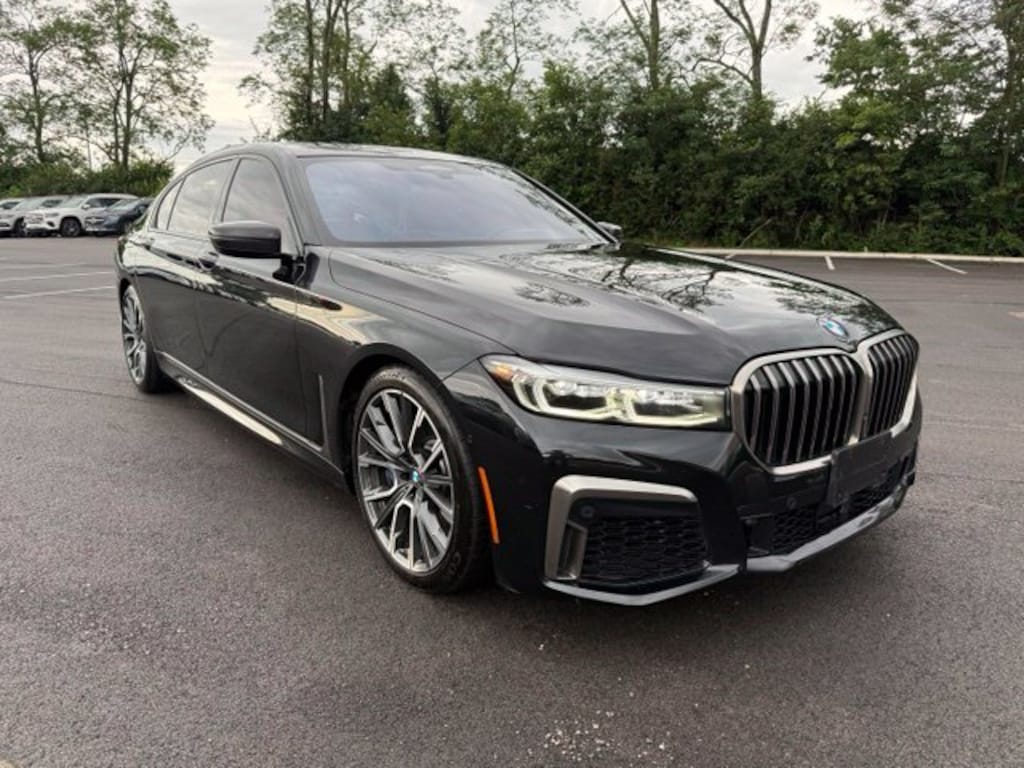 Used 2022 BMW 7 Series M760i Sedan