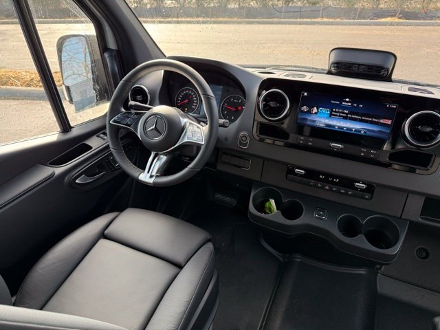 2026 Mercedes-Benz Sprinter Crew Van Base - Photo 13