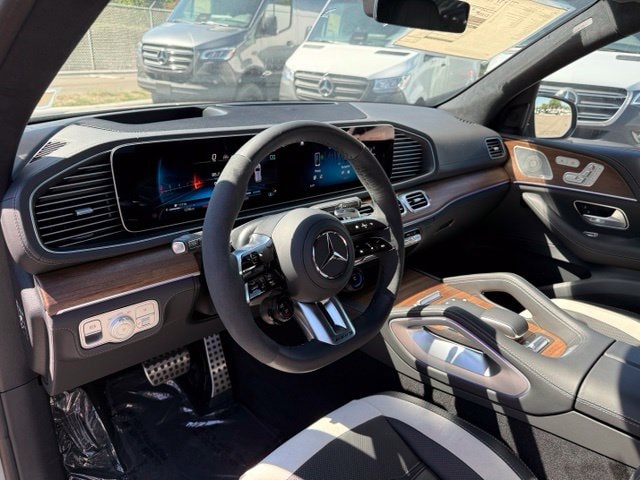 2026 Mercedes-Benz GLE AMG GLE63 S - Photo 14