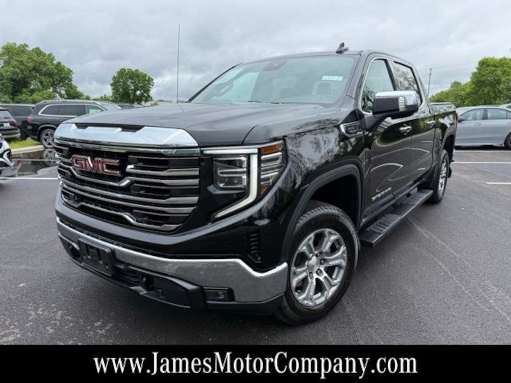 Used 2023 GMC Sierra 1500 SLT Truck Crew Cab