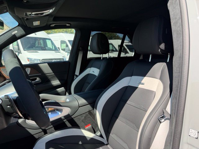 2026 Mercedes-Benz GLE AMG GLE63 S - Photo 15