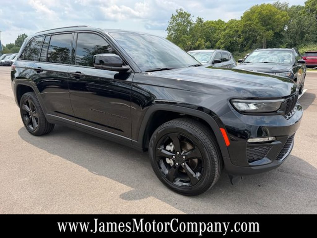 Used 2025 Jeep Grand Cherokee Limited SUV
