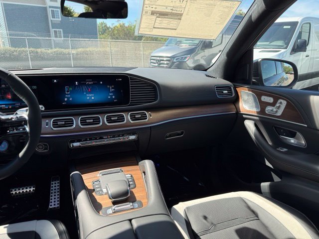 2026 Mercedes-Benz GLE AMG GLE63 S - Photo 19