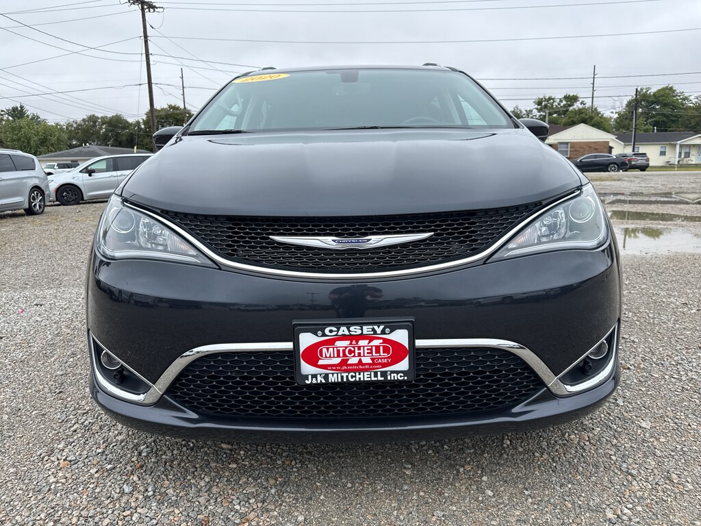 Used 2020 Chrysler Pacifica Touring L Passenger Van